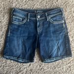Silver Jeans Co Dark Wash Suki Jean Shorts Size W28 Blue Photo 5