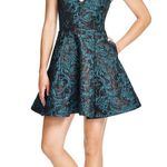 Alice + Olivia Malory Paisley Party Dress Front & Back V-Neck Fit & Flare Size 2 Photo 9