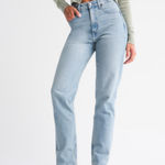 Abercrombie & Fitch The 90s Abercrombie Straight High-Rise Ultra Photo 1