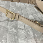 Betsey Johnson Kitsch Butterfly Crossbody Bag in Natural Photo 5