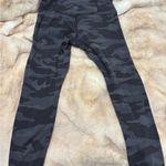 Athleta High rise  size small elation 7/8 length  legging camo nwot Photo 2