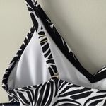 Lands' End Lands’ End Black and White Leaf Print Women's Swim Dress Scoop V-Neck Adjustable Photo 11