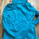 Columbia Women’s Blue Hooded Windbreaker Jacket Size M Photo 4
