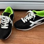 Wild Diva Size 6.5 Sneakers Photo 0