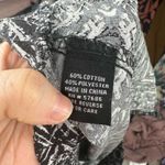 New Look Women’s 3X Black White Patterned Plus Size Pull on Jogger Pants Photo 4