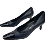 Salvatore Ferragamo VTG Navy Dual Texture Patent Cap Toe/Leather Heels Pumps 9 Photo 14
