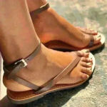 Vero Cuoio  sandals size 39 (8.5) never worn lather color brown Photo 3