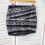 EXPRESS  Y2K Sequin Geometric Stripe Mini Skirt‎ Black Silver XS Photo 6