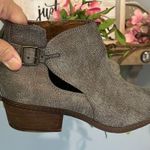 Not Rated  Booties Womens 7.5 Taupe Photo 3