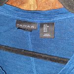 Tahari  Navy Blue Linen Short Sleeve V-Neck Top Women's Size Small Photo 3