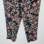 Jessica Simpson  Black Floral Print Ankle Pants NWT Size Medium Black Floral Pant Photo 3