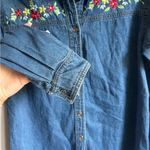 Cathy Daniels Vintage Floral Embroidered Denim Button Down Blouse Womens S Chore Photo 2
