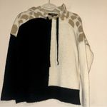 Central Park West Black and Cream Hooded Sweatshirt Sweater Sz XS Photo 0