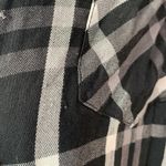 Woolrich 031  Plaid Lightweight Button Down Flannel Black White Photo 2