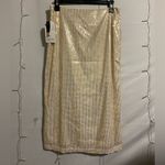 Elegant Gold Sequin Skirt Photo 3