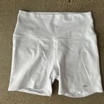 Alo Yoga Alo White Biker Shorts Photo 0