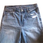 American Eagle Distressed Mom Jean Sz. 8L Light Wash Cotton Stretch Grunge Photo 2