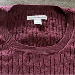 Amazon Essentials New Women's Lightweight Long-Sleeve Cable Crewneck Sweater, Burgundy, Large Photo 2
