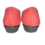 Salvatore Ferragamo Salvatore Ferragamo Women's Red Ribbed Pointed Toe Ballet Flats Size 8 Narrow Photo 3