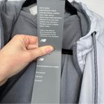 New Balance NWT New Balence Gray Fleece Lined Windbreaker Jacket Water Resistant Hooded M Photo 4