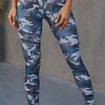 Nike  One Women's Mid-Rise Camo Leggings size Medium new with tags Photo 0