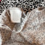 Vera Bradley  Black & White Leopard Print Short Sleeve‎ Top. Medium Photo 5