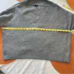 EXPRESS Gray V-Neck Sweater Women’s Small Soft Knit Long Sleeve Pullover Photo 8