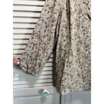st. john's bay St Johns Bay Brown/Cream Floral Rayon Blouse V Neck 3/4 Sleeve Size M Flowy Photo 2