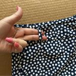 Spanx  Shorts Navy painted dots 10” stretchy women’s shorts, pockets, size XL Photo 8