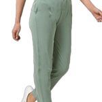 32 Degrees Heat 32 Degrees Cool Green Women's Stretch Woven Pants Photo 0