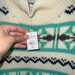 American Eagle Sweater Photo 2