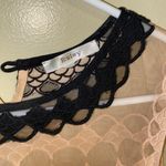 Esley Elegant Tank with Lace Collar Photo 4