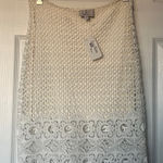 Liv LA | White Lace Flower Overlay Pencil Skirt XS Photo 0