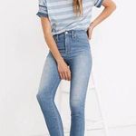 Madewell  10" High Rise Cropped Jeans Welling Wash Blue Womens Size 27 Photo 0