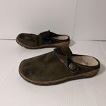 Earth Origins Olive suede clogs shoe women fits size 7 Photo 2
