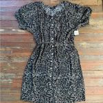 Karen Kane NWT Mother Of Pearl Button Front Abstract Print Dress ~ Sz Medium 💚🍄 Photo 4