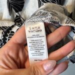 Tahari  Black and White Floral Blouse 100% linen farm rio vibes Photo 3