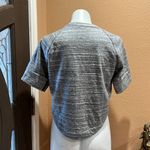 Adidas  gray short sleeve sweatshirt T-shirt Photo 3