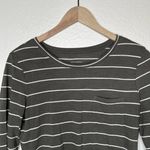 Banana Republic Factory gray striped Malibu tee shirt size small Photo 2