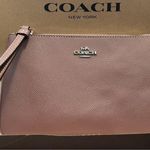 Coach  Wristlet Photo 0