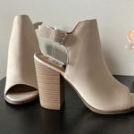 DV by Dolce Vit Dolce Vita Heels Photo 0