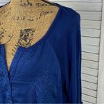 st. john's bay St. John’s Bay Embroidered Scoop V Neck Tunic Shirt Navy Blue Large Photo 7