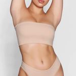 SKIMS Fits Everybody Bandeau Bra Photo 0