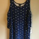 Justify NWOT  medium cold shoulder tunic Photo 0