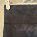 Athleta Re-charge tie dye black nylon spandex capri leggings size XS Photo 3