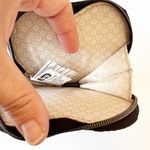 Lug Gray Heart Shaped Coin Purse With Leaf Print Photo 2