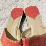 Apostrophe  Women’s Jaclyn Thong Sandals Coral Genuine Leather size 7 Photo 4