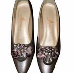 Vintage Annie Heels Womens 7.5M Gently Used Gray Unique Size 7.5 Photo 1