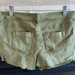True Craft Army Olive Green Shorts Womens 15  New Photo 9