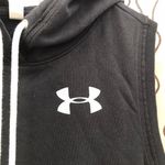Under Armour Sleveless Hoodie Photo 4